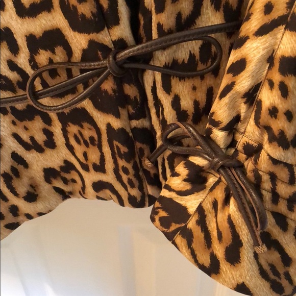 Carlisle Silk Leopard Print Jacket with Leather Tie Details. - Picture 5 of 7